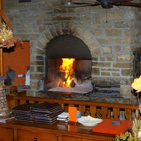 Hosteleria Santa Cruz Santa Cruz de la Serós Buitenkant foto